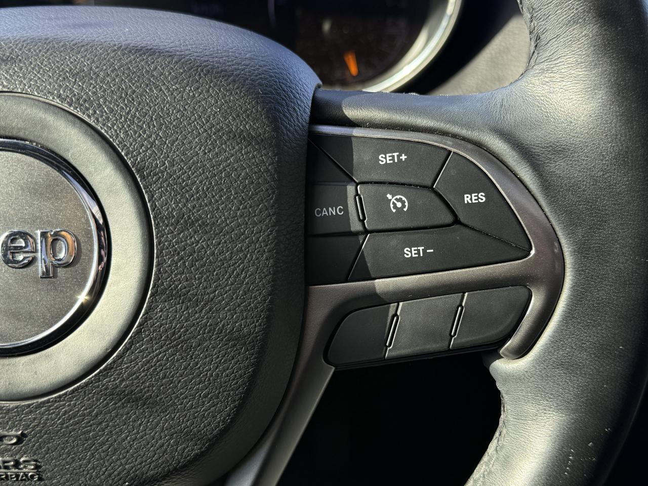 2019 Jeep Grand Cherokee Altitude 4x4 SUV | V6 | NAV | Touchscreen | Heated Seats | Power Liftgate | Remote Start Redwater AB