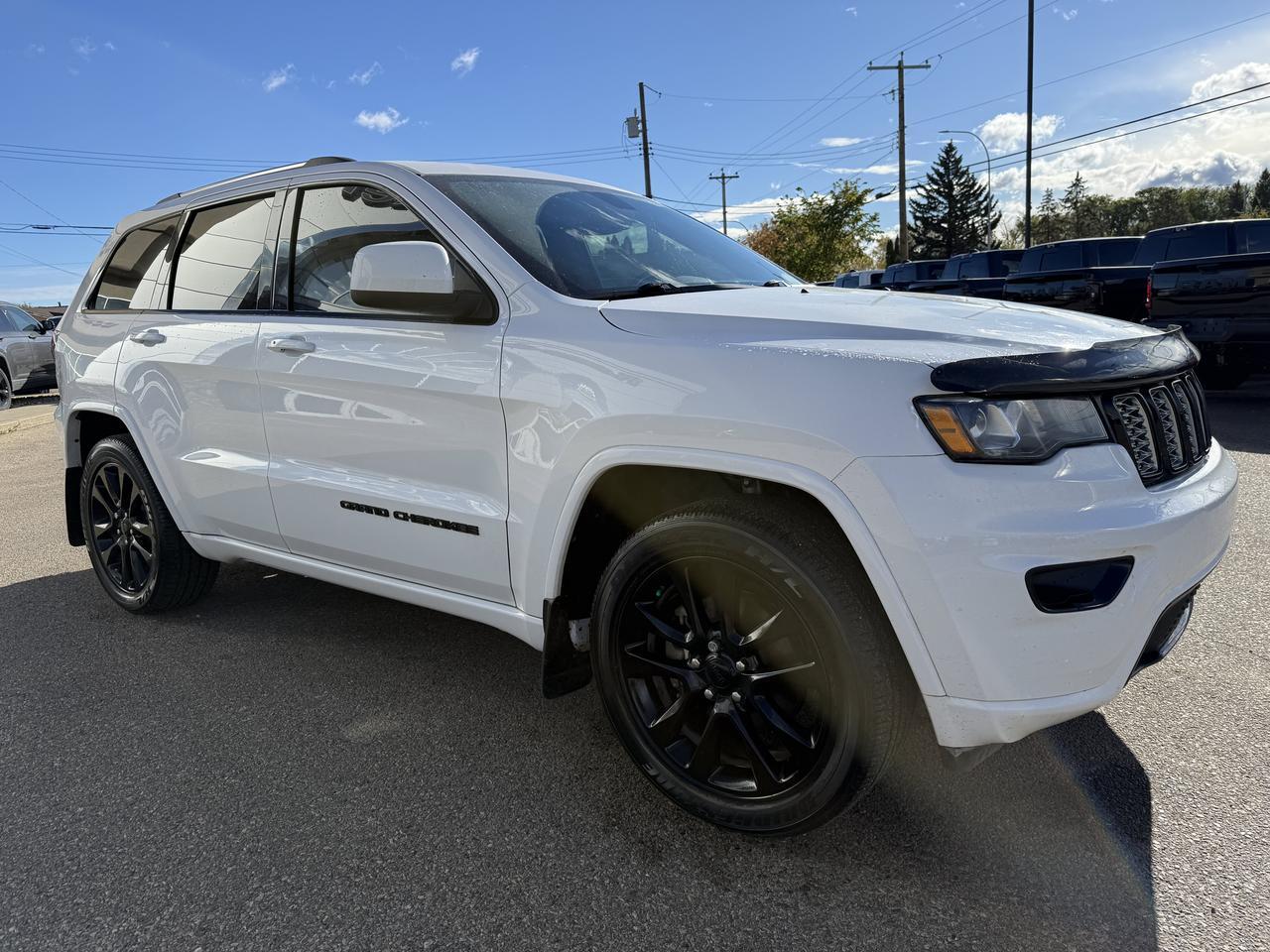 2019 Jeep Grand Cherokee Altitude 4x4 SUV | V6 | NAV | Touchscreen | Heated Seats | Power Liftgate | Remote Start Redwater AB