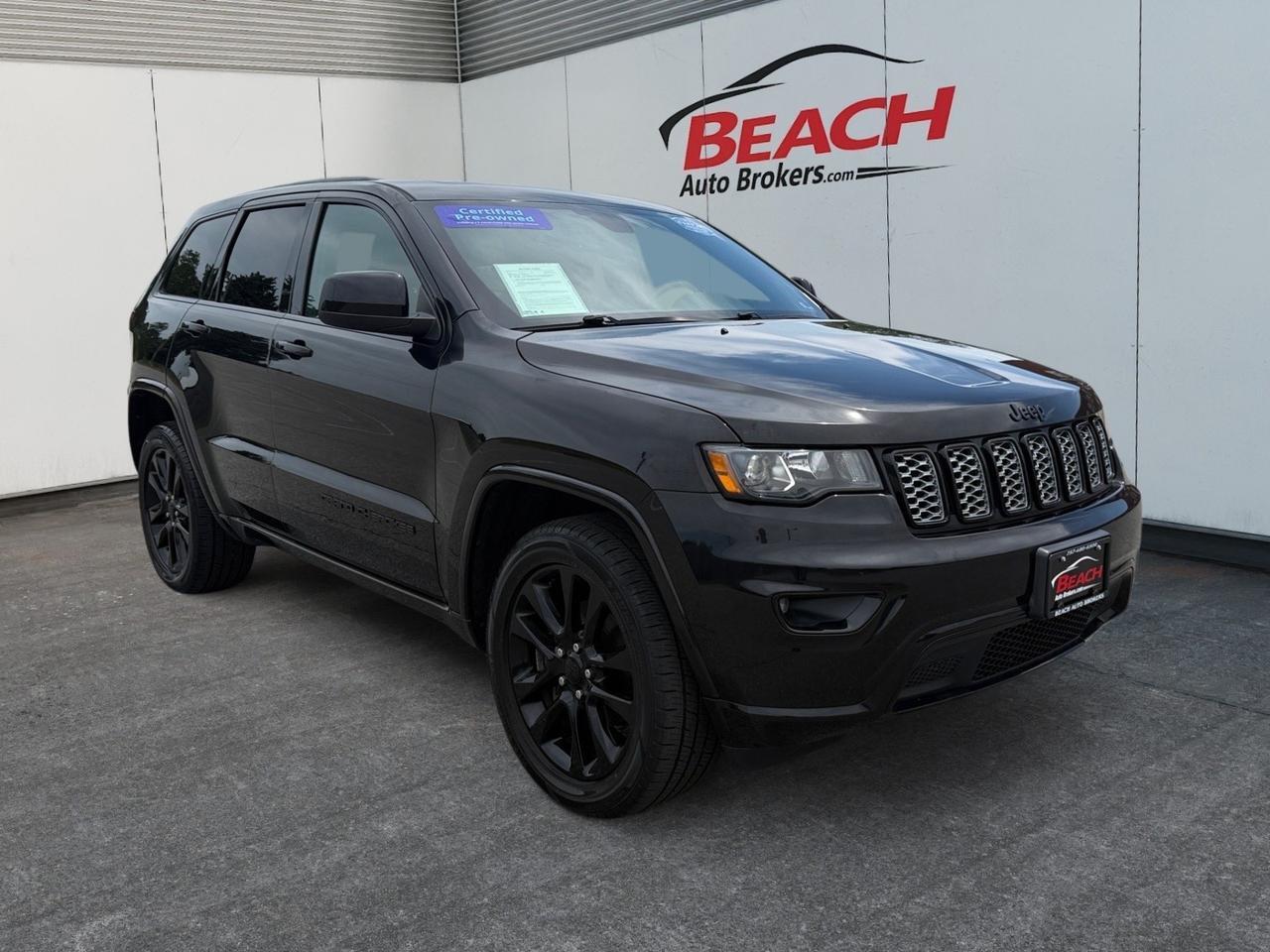 2019 Jeep Grand Cherokee Altitude, HEATED SEATS, HEATED STEERING WHEEL, SUNROOF, APPLE CARPLAY/ANDROID AUTO, UNIVERSAL GARAGE DOOR OPENER, BACKUP CAMERA, WIFI, BLIND SPOT ALERT, CLEAN CARFAX!