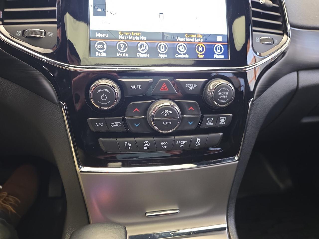 2019 Jeep Grand Cherokee Altitude Sand Lake NY