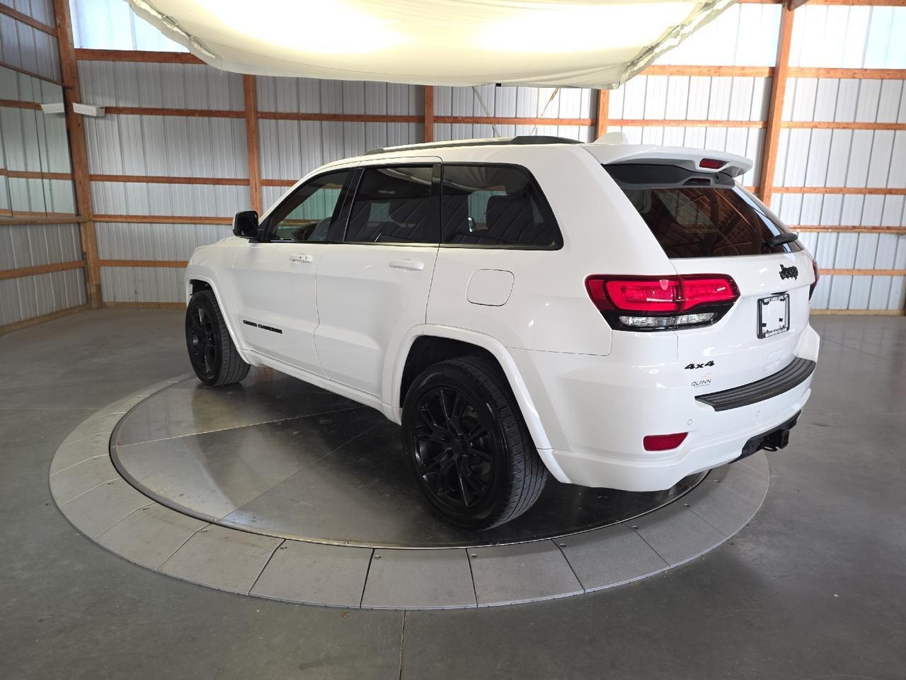2019 Jeep Grand Cherokee Altitude Sand Lake NY