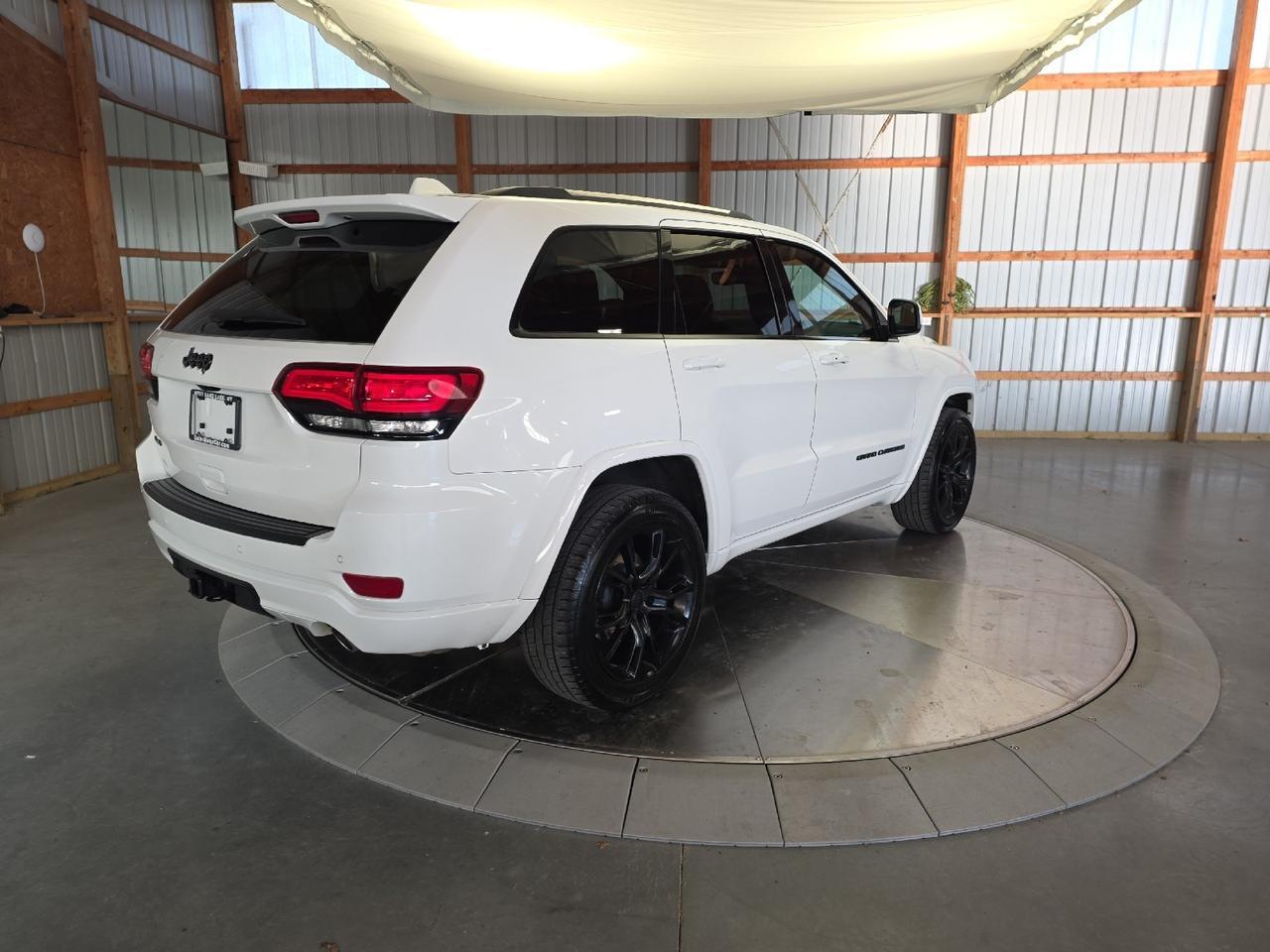 2019 Jeep Grand Cherokee Altitude Sand Lake NY