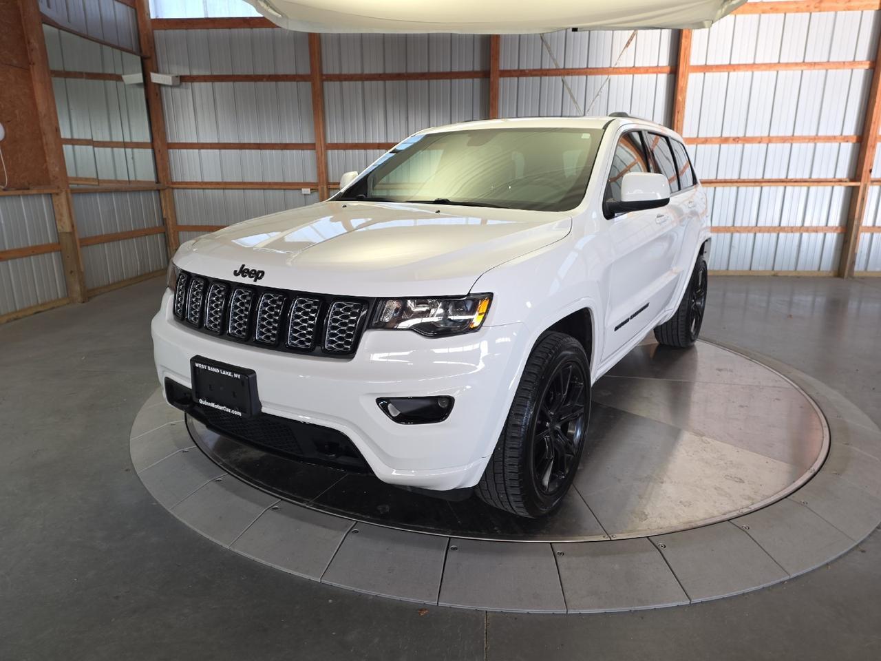 2019 Jeep Grand Cherokee Altitude Sand Lake NY