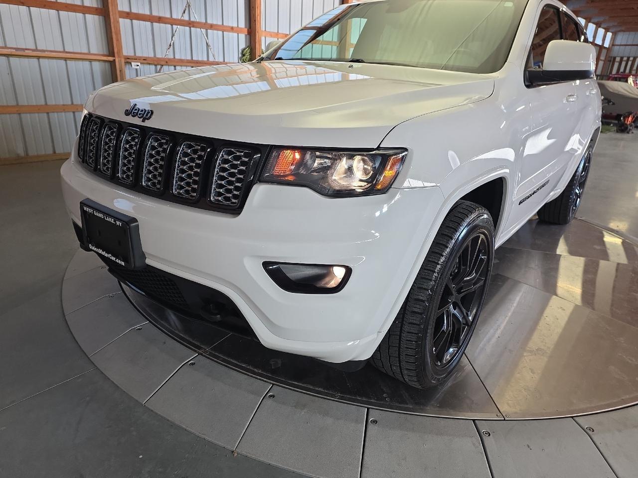 2019 Jeep Grand Cherokee Altitude Sand Lake NY