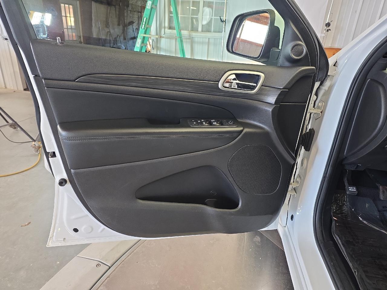 2019 Jeep Grand Cherokee Altitude Sand Lake NY