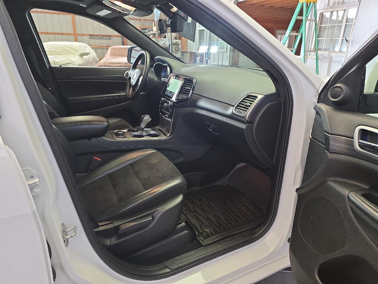 2019 Jeep Grand Cherokee Altitude Sand Lake NY