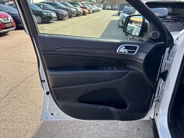 2019 Jeep Grand Cherokee Laredo Cleveland OH