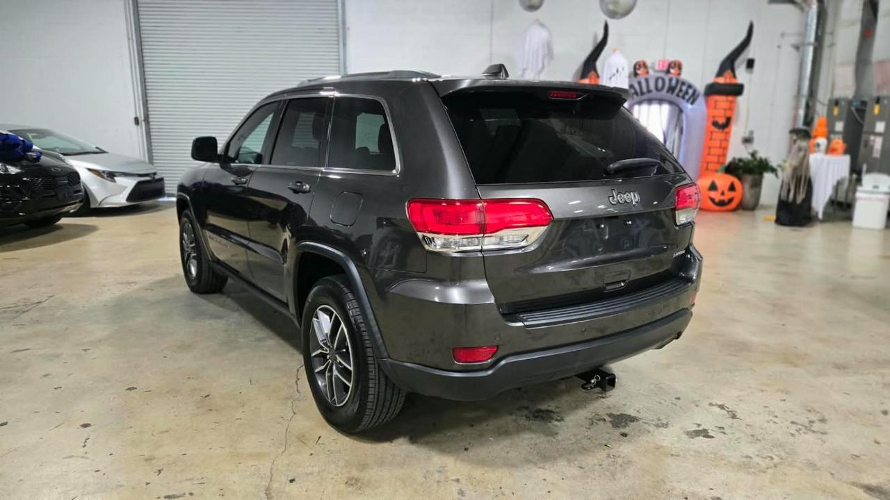2019 Jeep Grand Cherokee Laredo E 4x2