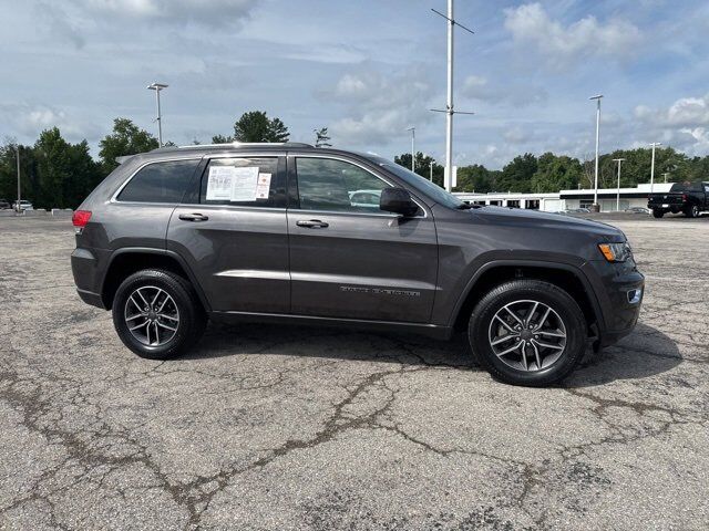 2019 Jeep Grand Cherokee Laredo E Carbondale IL