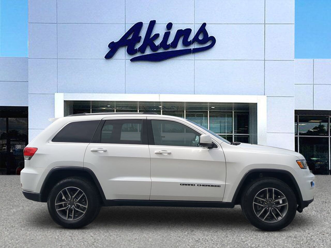 2019 Jeep Grand Cherokee Laredo E