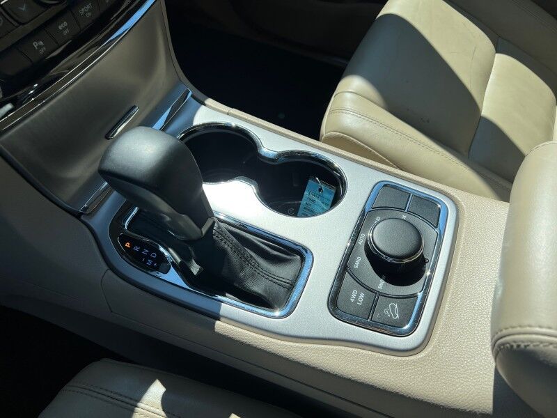 2019 Jeep Grand Cherokee Limited - V8 HEMI - SUNROOF Whitinsville MA