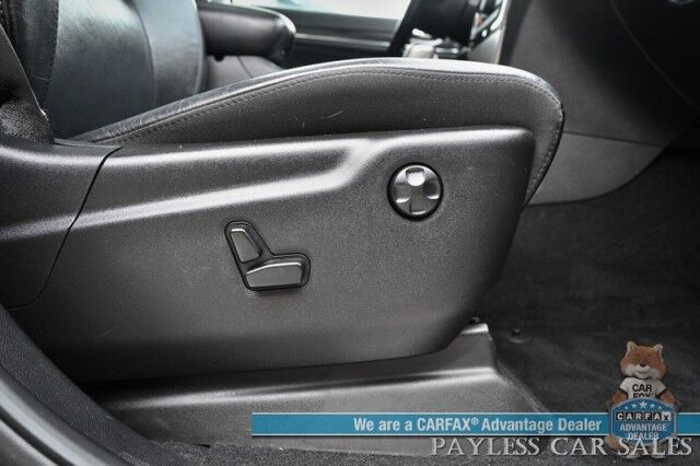 2019 Jeep Grand Cherokee Limited / 4X4 / Auto Start / Power & Heated Leather Seats / NAV / Sunroof / Blind Spot Alert / Apple CarPlay & Android Auto / Back Up Camera / Rear Parking Sensors / Keyless Entry & Start / Tow Pkg / 1-Owner Anchorage AK