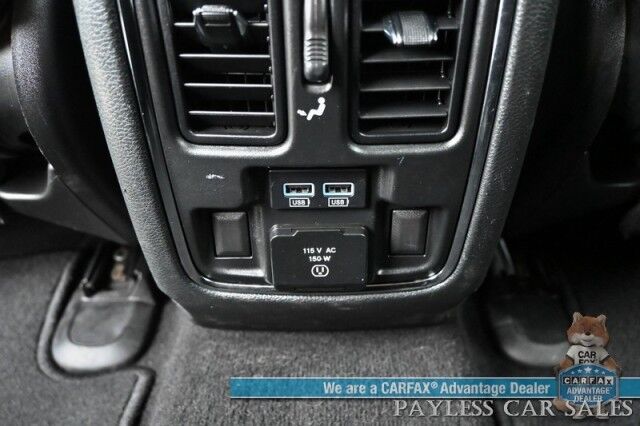 2019 Jeep Grand Cherokee Limited / 4X4 / Auto Start / Power & Heated Leather Seats / NAV / Sunroof / Blind Spot Alert / Apple CarPlay & Android Auto / Back Up Camera / Rear Parking Sensors / Keyless Entry & Start / Tow Pkg / 1-Owner Anchorage AK
