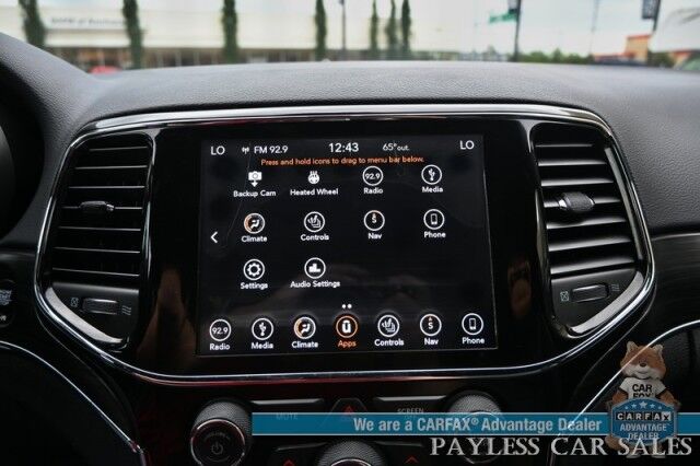 2019 Jeep Grand Cherokee Limited / 4X4 / Auto Start / Power & Heated Leather Seats / NAV / Sunroof / Blind Spot Alert / Apple CarPlay & Android Auto / Back Up Camera / Rear Parking Sensors / Keyless Entry & Start / Tow Pkg / 1-Owner Anchorage AK