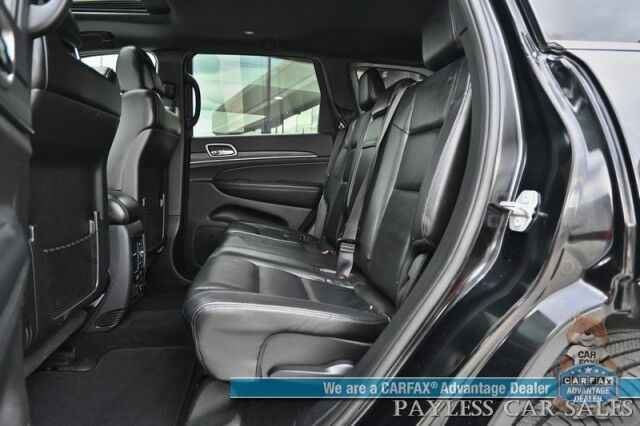 2019 Jeep Grand Cherokee Limited / 4X4 / Auto Start / Power & Heated Leather Seats / NAV / Sunroof / Blind Spot Alert / Apple CarPlay & Android Auto / Back Up Camera / Rear Parking Sensors / Keyless Entry & Start / Tow Pkg / 1-Owner Anchorage AK
