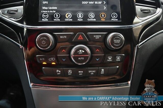2019 Jeep Grand Cherokee Limited / 4X4 / Auto Start / Power & Heated Leather Seats / NAV / Sunroof / Blind Spot Alert / Apple CarPlay & Android Auto / Back Up Camera / Rear Parking Sensors / Keyless Entry & Start / Tow Pkg / 1-Owner Anchorage AK