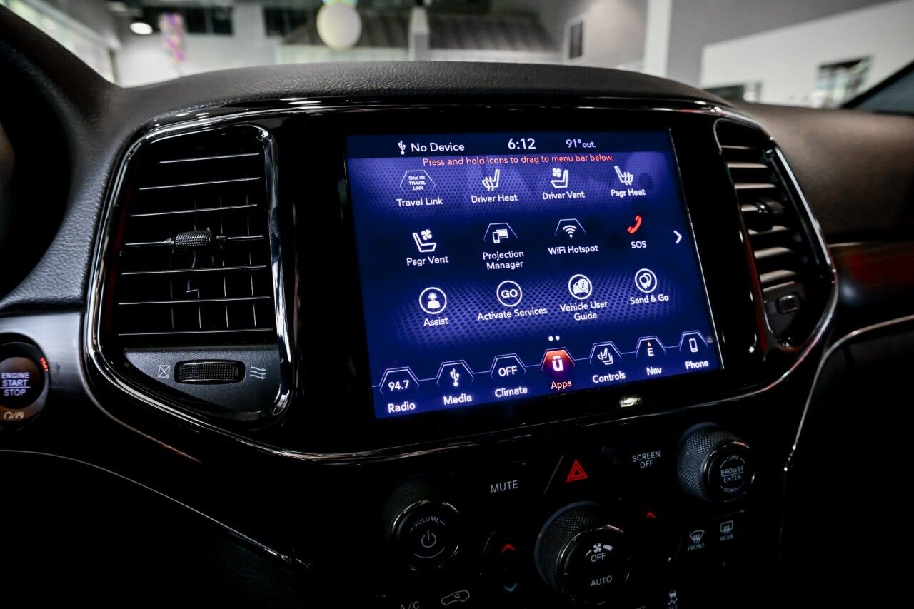 2019 Jeep Grand Cherokee Limited, Pano Roof, Luxury Group II Springfield NJ