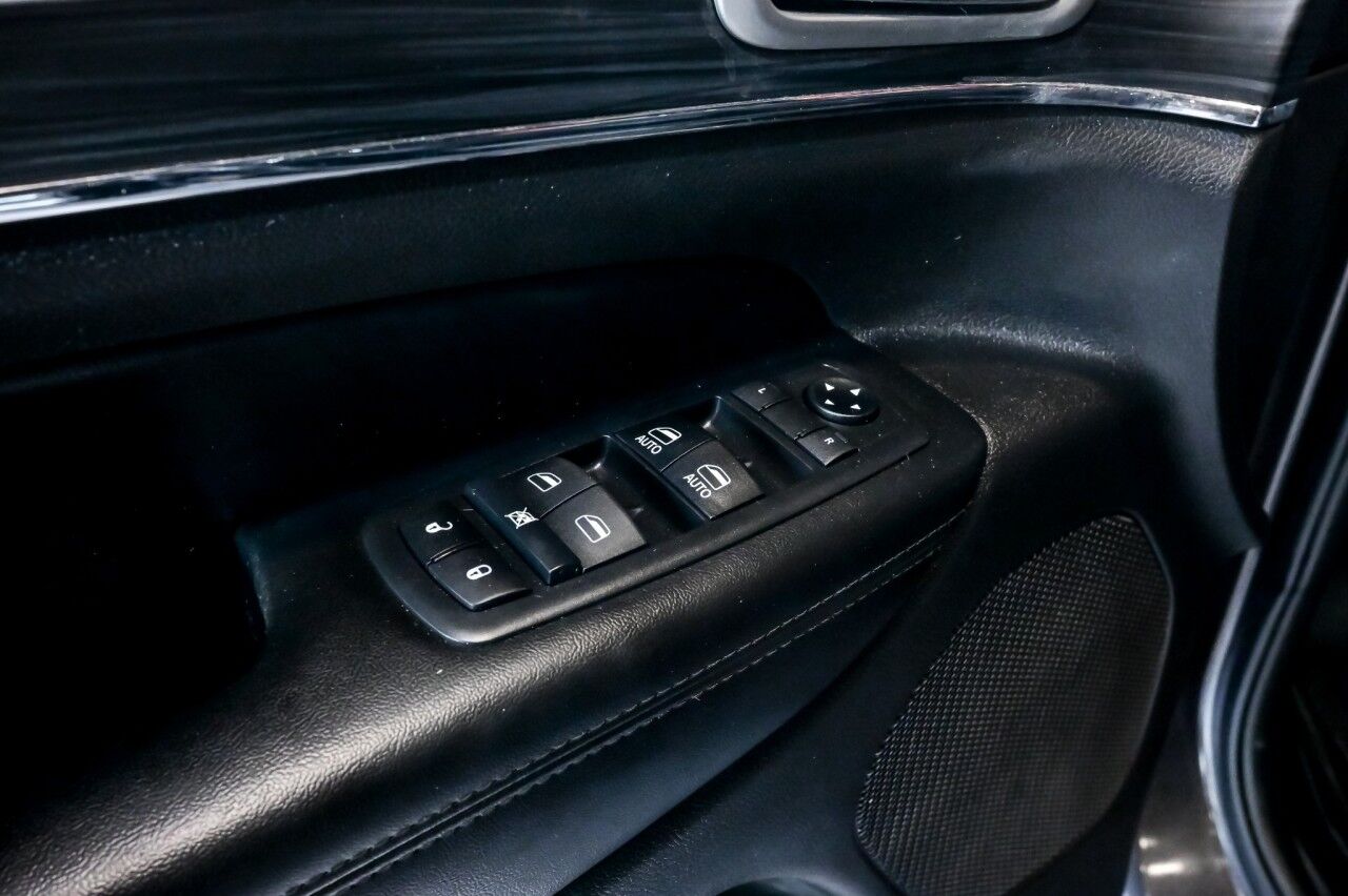 2019 Jeep Grand Cherokee Limited, Pano Roof, Luxury Group II Springfield NJ