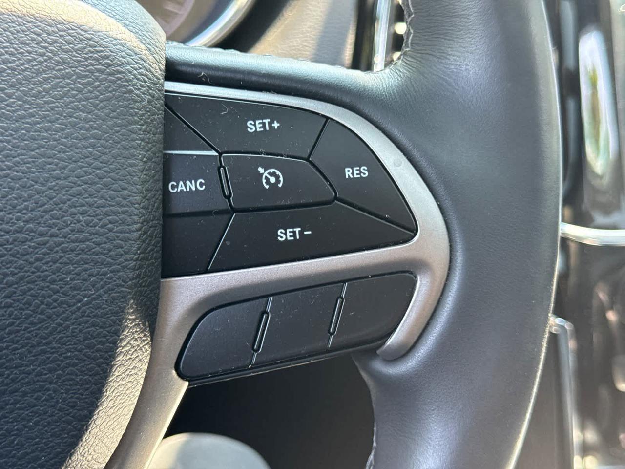 2019 Jeep Grand Cherokee Overland Dartmouth MA