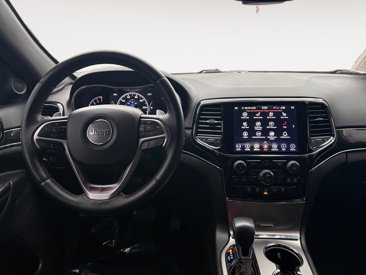 2019 Jeep Grand Cherokee Trailhawk, TOW PACKAGE, BACKUP CAMERA WITH PARKING SENSORS, REMOTE START, APPLE CARPLAY/ANDROID AUTO, HEATED & VENTILATED SEATS, BLIND SPOT ALERT, LANE KEEP ASSIST, CLEAN CARFAX, JEEPIN' ON THE ROAD!