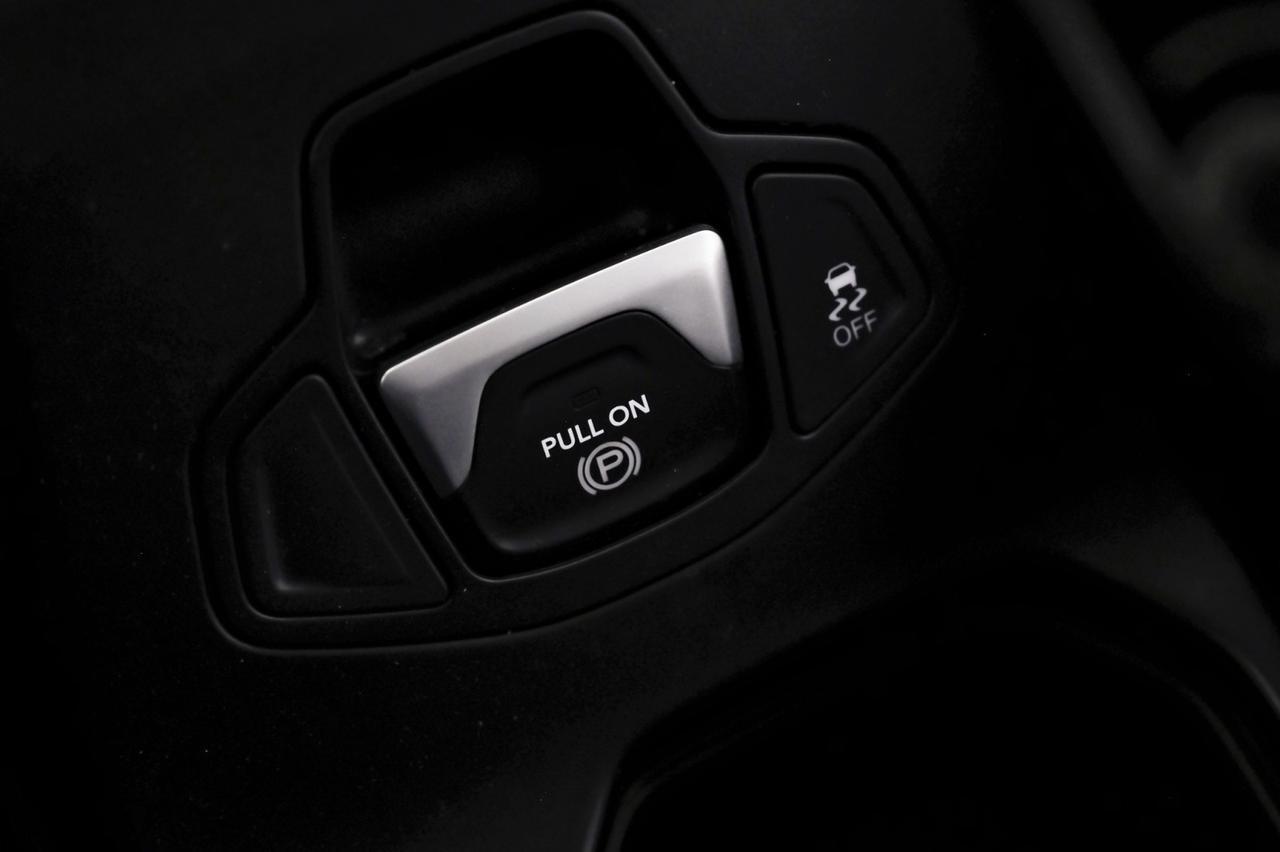 2019 Jeep Renegade LATITUDE 4WD AUTOMATIC REAR CAMERA KEYLESS START BLUETOOTH POWER DRIVER SEAT Carrollton TX