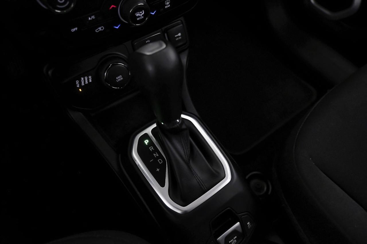 2019 Jeep Renegade LATITUDE 4WD AUTOMATIC REAR CAMERA KEYLESS START BLUETOOTH POWER DRIVER SEAT Carrollton TX