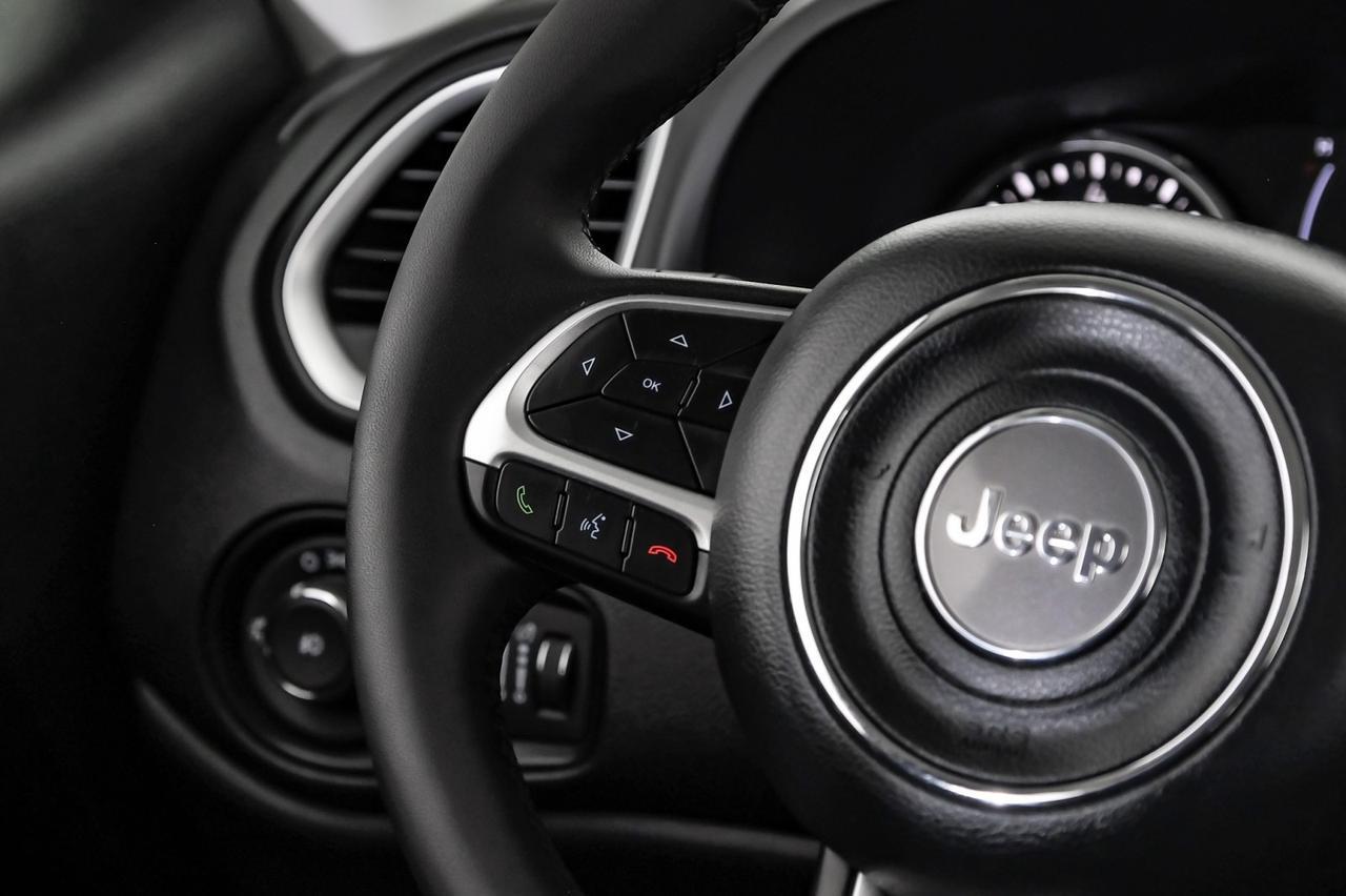 2019 Jeep Renegade LATITUDE 4WD AUTOMATIC REAR CAMERA KEYLESS START BLUETOOTH POWER DRIVER SEAT Carrollton TX