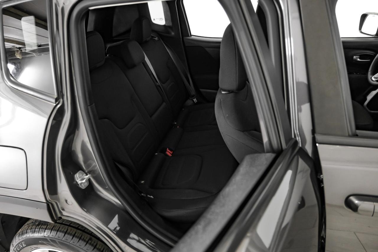 2019 Jeep Renegade LATITUDE 4WD AUTOMATIC REAR CAMERA KEYLESS START BLUETOOTH POWER DRIVER SEAT Carrollton TX