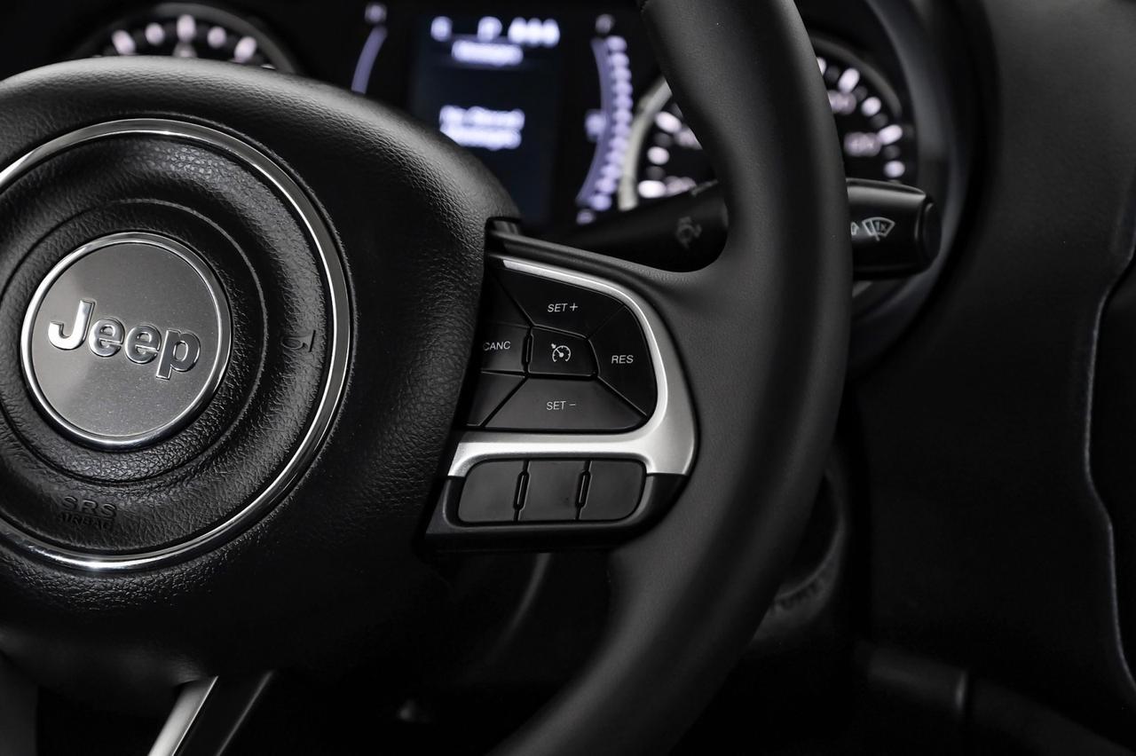 2019 Jeep Renegade LATITUDE 4WD AUTOMATIC REAR CAMERA KEYLESS START BLUETOOTH POWER DRIVER SEAT Carrollton TX