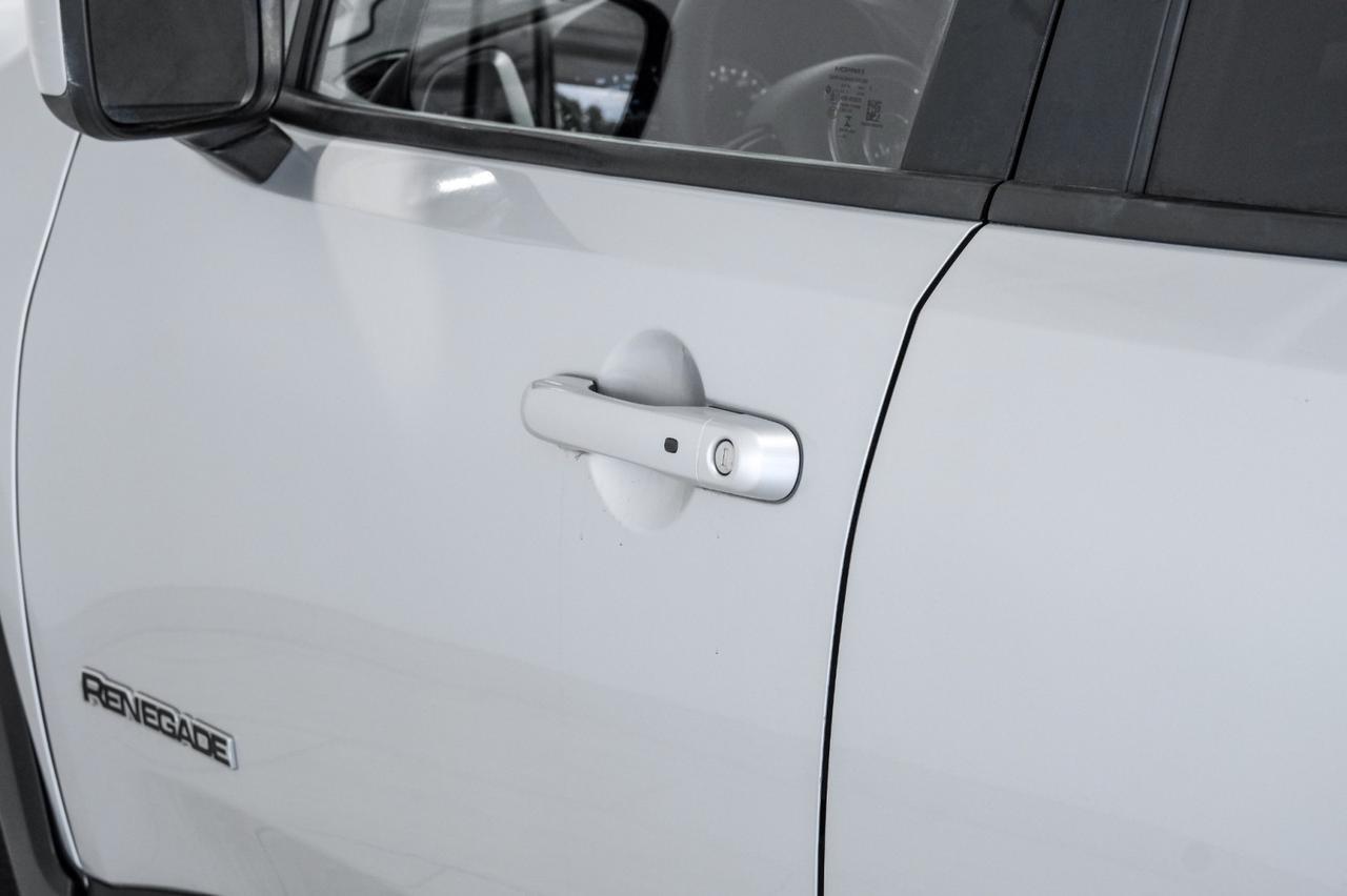 2019 Jeep Renegade LATITUDE AUTOMATIC REAR CAMERA KEYLESS START BLUETOOTH POWER DRI Carrollton TX