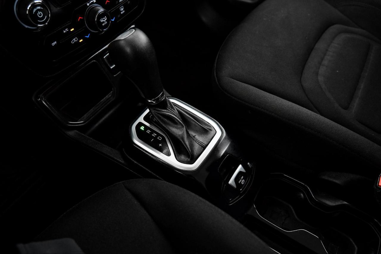 2019 Jeep Renegade LATITUDE AUTOMATIC REAR CAMERA KEYLESS START BLUETOOTH POWER DRI Carrollton TX
