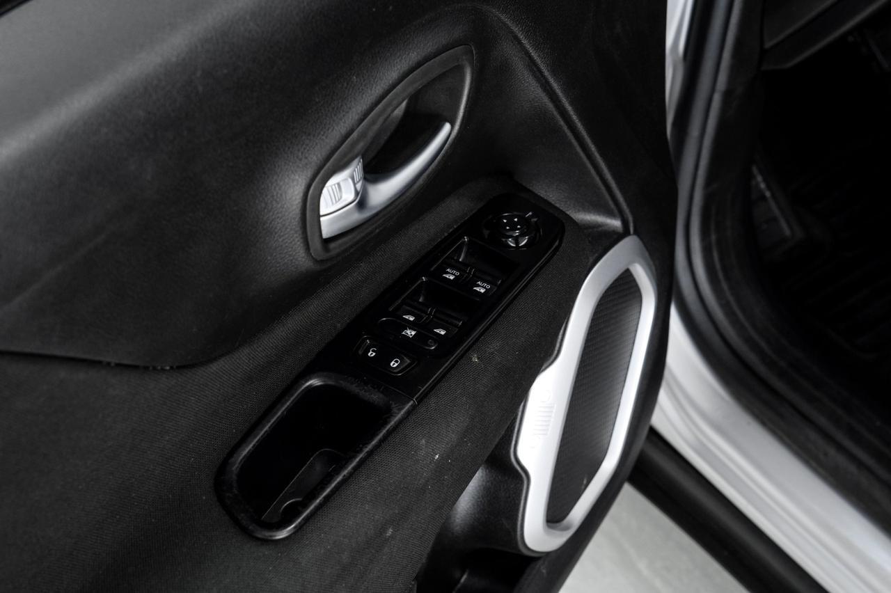 2019 Jeep Renegade LATITUDE AUTOMATIC REAR CAMERA KEYLESS START BLUETOOTH POWER DRI Carrollton TX