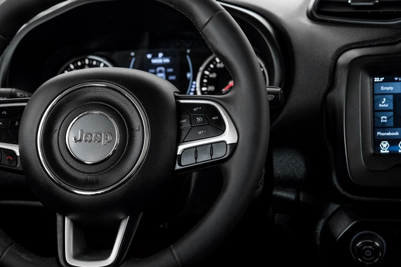 2019 Jeep Renegade LATITUDE AUTOMATIC REAR CAMERA KEYLESS START BLUETOOTH POWER DRI Carrollton TX