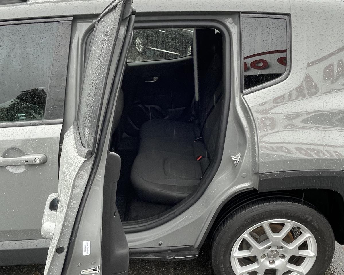 2019 Jeep Renegade Latitude Sport Utility 4D Port Orchard WA