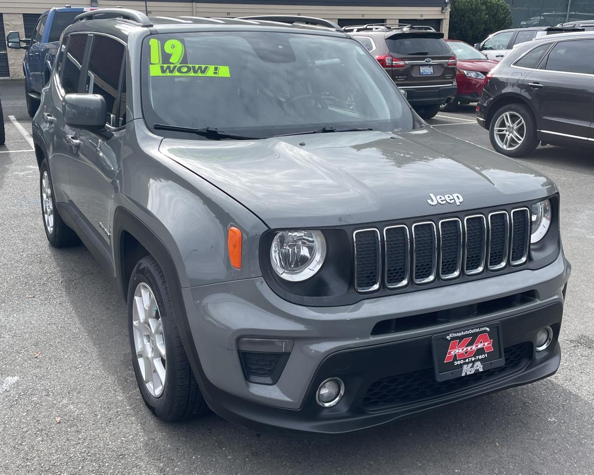 2019 Jeep Renegade Latitude Sport Utility 4D