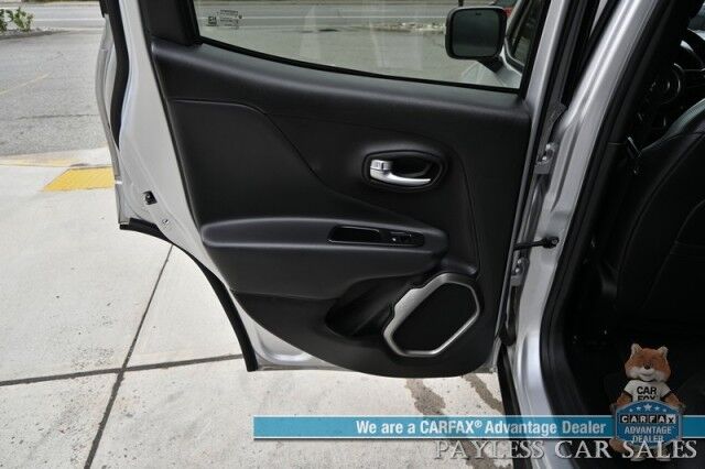 2019 Jeep Renegade Limited / 4X4 / Automatic / Auto Start / Power & Heated Leather Seats / Heated Steering Wheel / NAV / Apple CarPlay & Android Auto / Back Up Camera / Keyless Entry & Start / Tow Pkg / 29 MPG / 1-Owner Anchorage AK