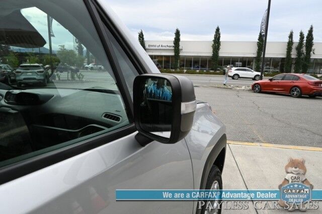 2019 Jeep Renegade Limited / 4X4 / Automatic / Auto Start / Power & Heated Leather Seats / Heated Steering Wheel / NAV / Apple CarPlay & Android Auto / Back Up Camera / Keyless Entry & Start / Tow Pkg / 29 MPG / 1-Owner Anchorage AK