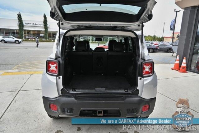 2019 Jeep Renegade Limited / 4X4 / Automatic / Auto Start / Power & Heated Leather Seats / Heated Steering Wheel / NAV / Apple CarPlay & Android Auto / Back Up Camera / Keyless Entry & Start / Tow Pkg / 29 MPG / 1-Owner Anchorage AK