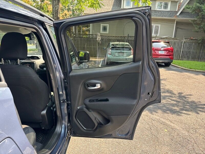 2019 Jeep Renegade Upland 4WD w/ Quick Order Package 2XN Upland Edition Arlington VA