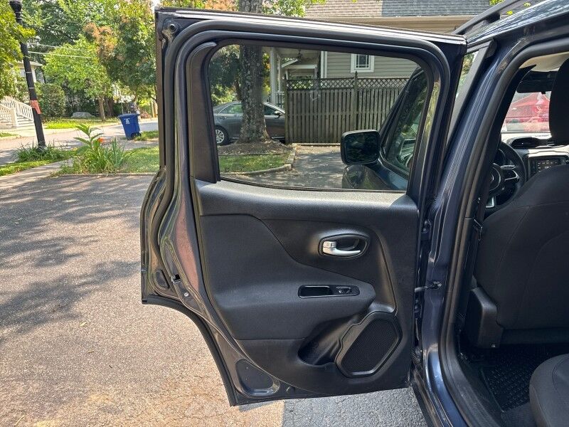 2019 Jeep Renegade Upland 4WD w/ Quick Order Package 2XN Upland Edition Arlington VA