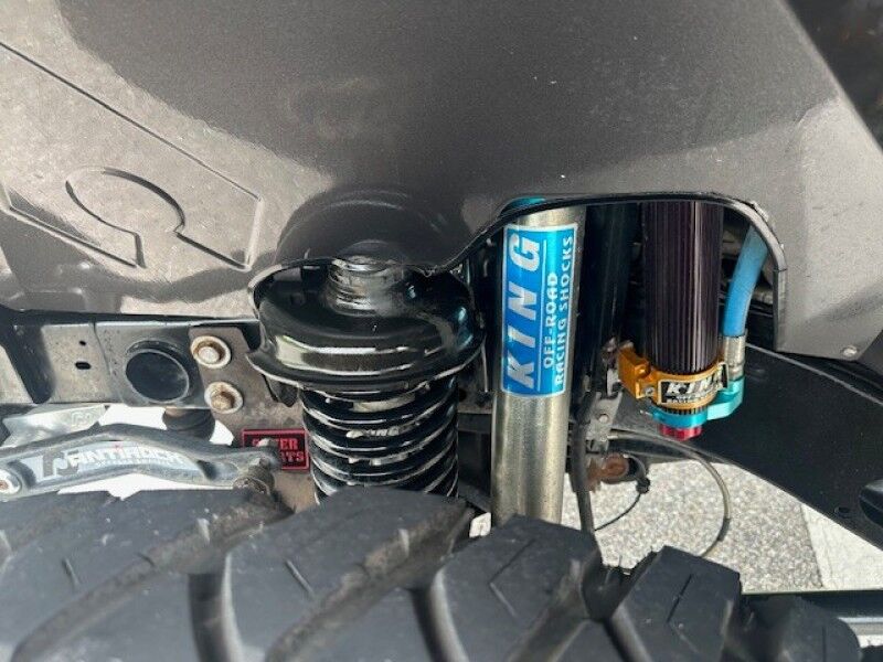2019 Jeep WRANGLER UNLIMITED LIFTED LOW MILES 4X4 OVER 30K INVESTED LOTS OF EXTRASS FREE SHIPPING IN FLORIDA Sarasota FL