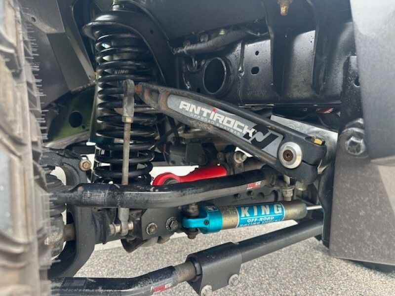 2019 Jeep WRANGLER UNLIMITED LIFTED LOW MILES 4X4 OVER 30K INVESTED LOTS OF EXTRASS FREE SHIPPING IN FLORIDA Sarasota FL