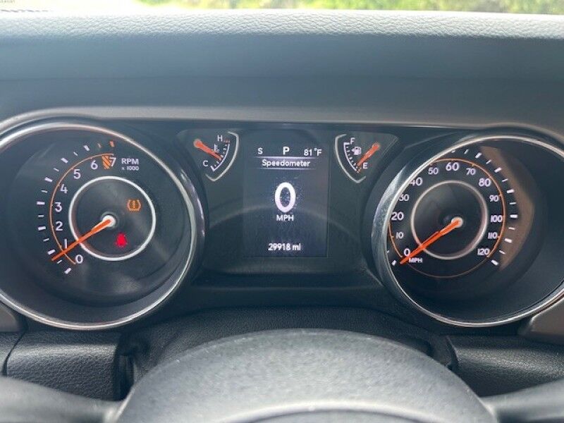 2019 Jeep WRANGLER UNLIMITED LIFTED LOW MILES 4X4 OVER 30K INVESTED LOTS OF EXTRASS FREE SHIPPING IN FLORIDA Sarasota FL