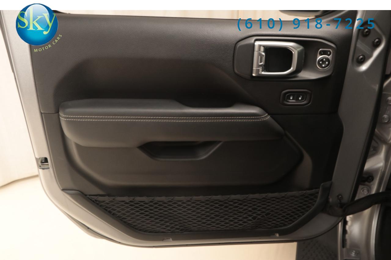 2019 Jeep Wrangler Unlimited 4WD Sahara SKY ONE-TOUCH POWER TOP West Chester PA