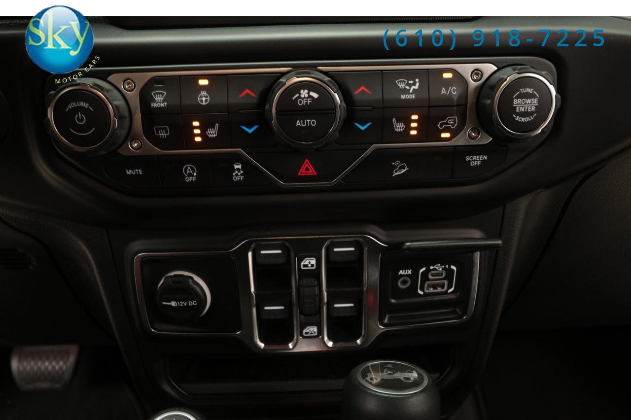 2019 Jeep Wrangler Unlimited 4WD Sahara SKY ONE-TOUCH POWER TOP West Chester PA