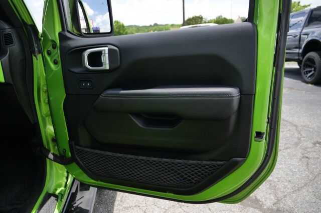 2019 Jeep Wrangler Unlimited Moab 4X4 / Sky One Power Top / Steel Front Bumper! High Point NC