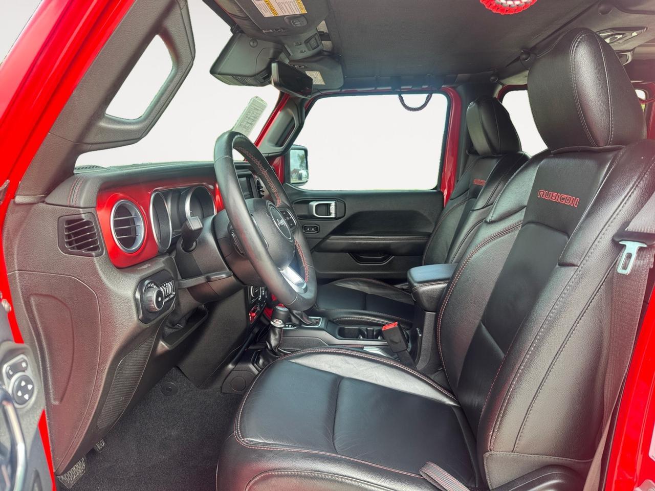2019 Jeep Wrangler Unlimited RUBICON, 4X4, HEATED SEATS, HEATED STEERING WHEEL, ALPINE SPEAKERS, NAVIGATION, UCONNECT, BLIND SPOT ALERT, KEYLESS START, REMOTE START, CLEAN CARFAX, YOUR NEXT ADVENTURE IS WAITING!!! Norfolk VA