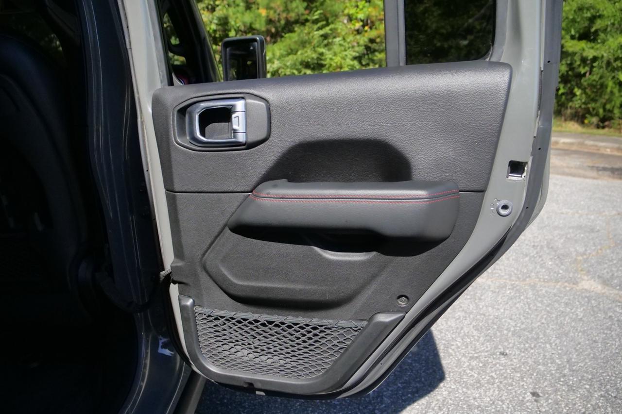 2019 Jeep Wrangler Unlimited Rubicon 4X4 / Sky One Power Top / Steel Bumper Group High Point NC