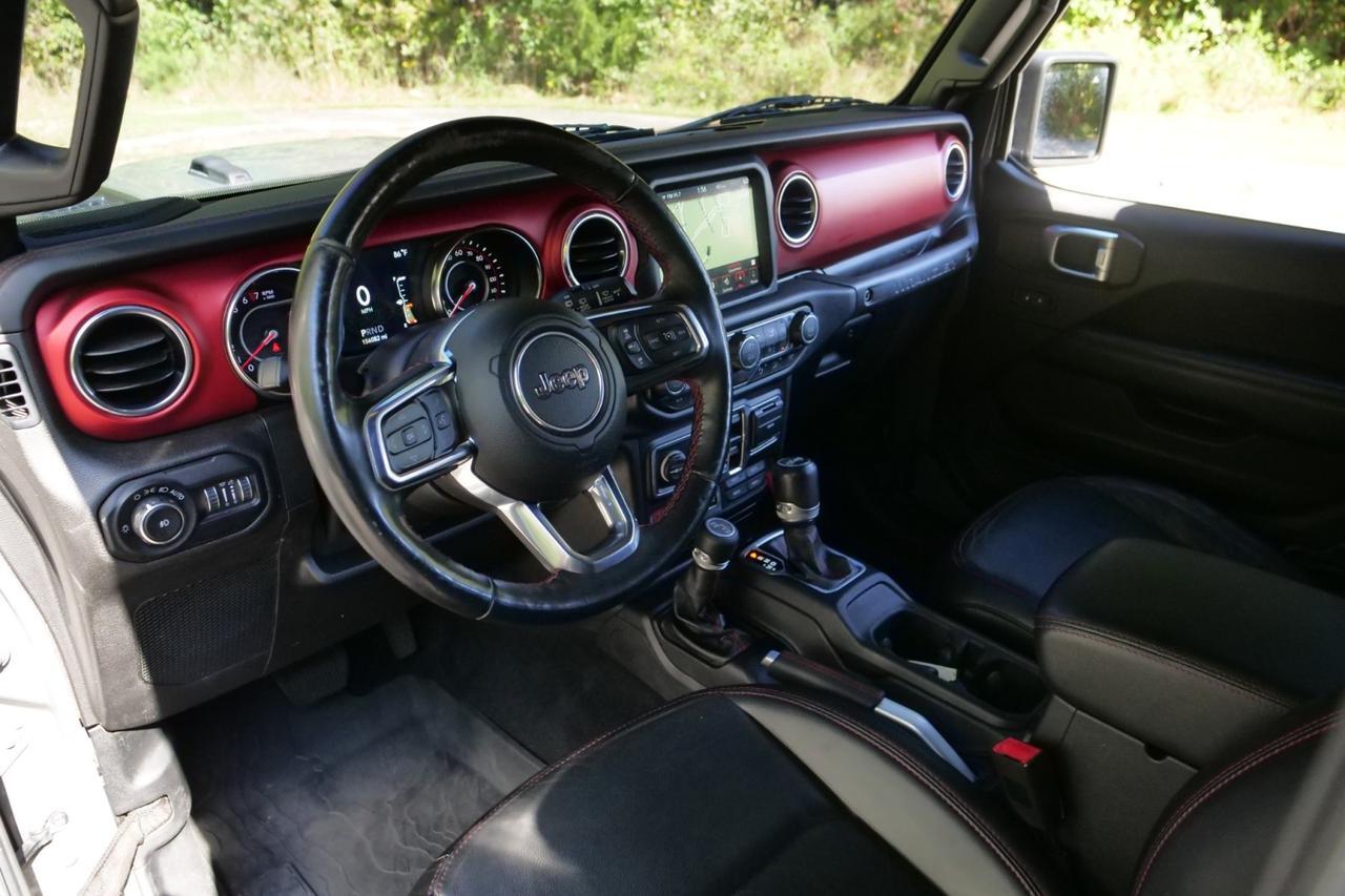 2019 Jeep Wrangler Unlimited Rubicon 4X4 / Sky One Power Top / Steel Bumper Group High Point NC