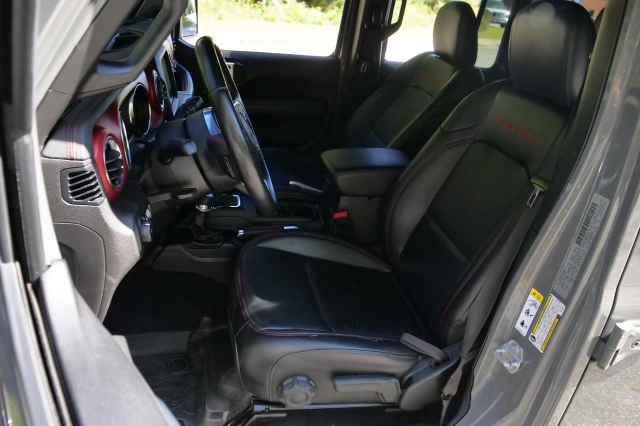2019 Jeep Wrangler Unlimited Rubicon 4X4 / Sky One Power Top / Steel Bumper Group High Point NC